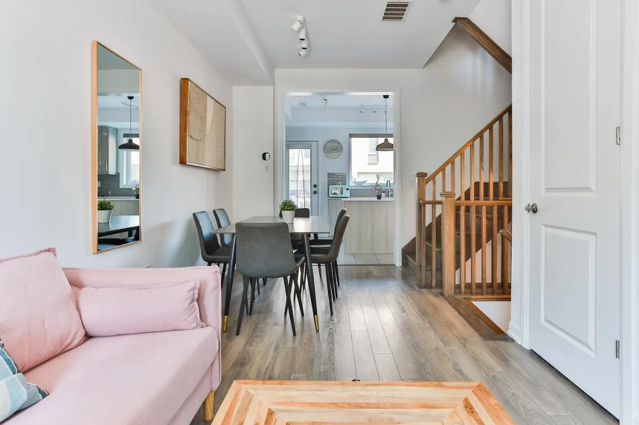 3Bdr Townhouse In Downsview Park - Free Parking - 25 Min To Downtown Villa Toronto 0*,  Canada